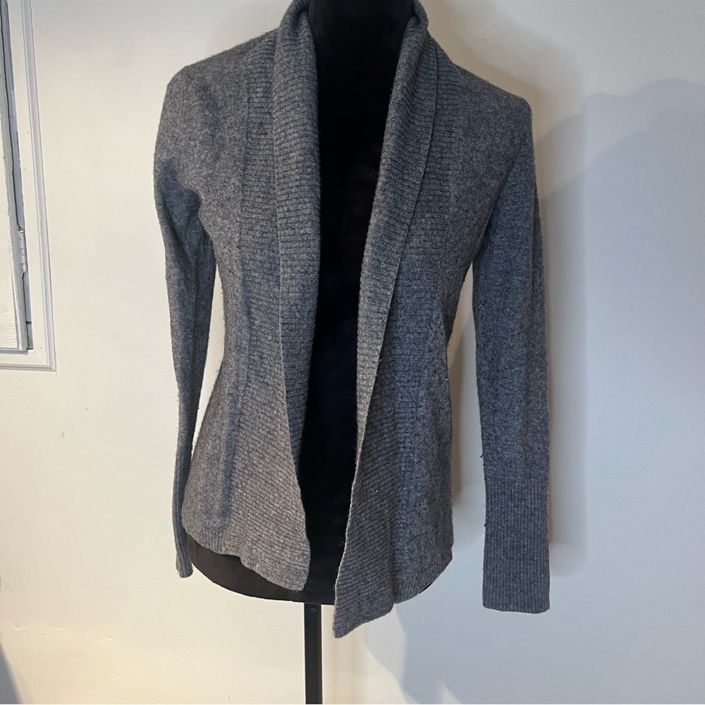 Banana Republic womens size S wool and cashmere